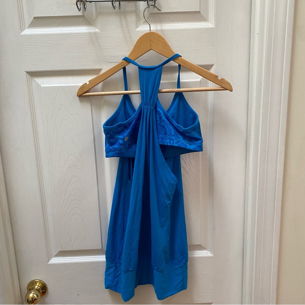 Lululemon blue tank top built in bra 6 - Picture 2 of 3